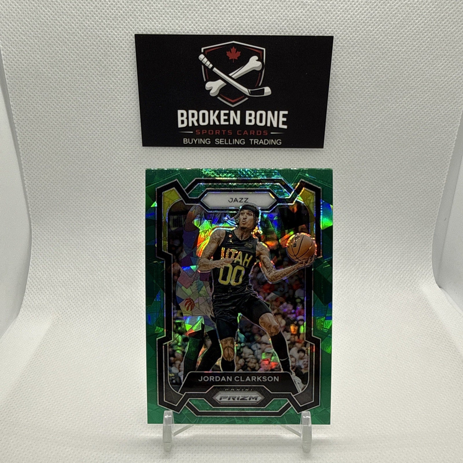 Jordan Clarkson 2023-24 Panini Prizm Green Cracked Ice SSP #65 Jazz