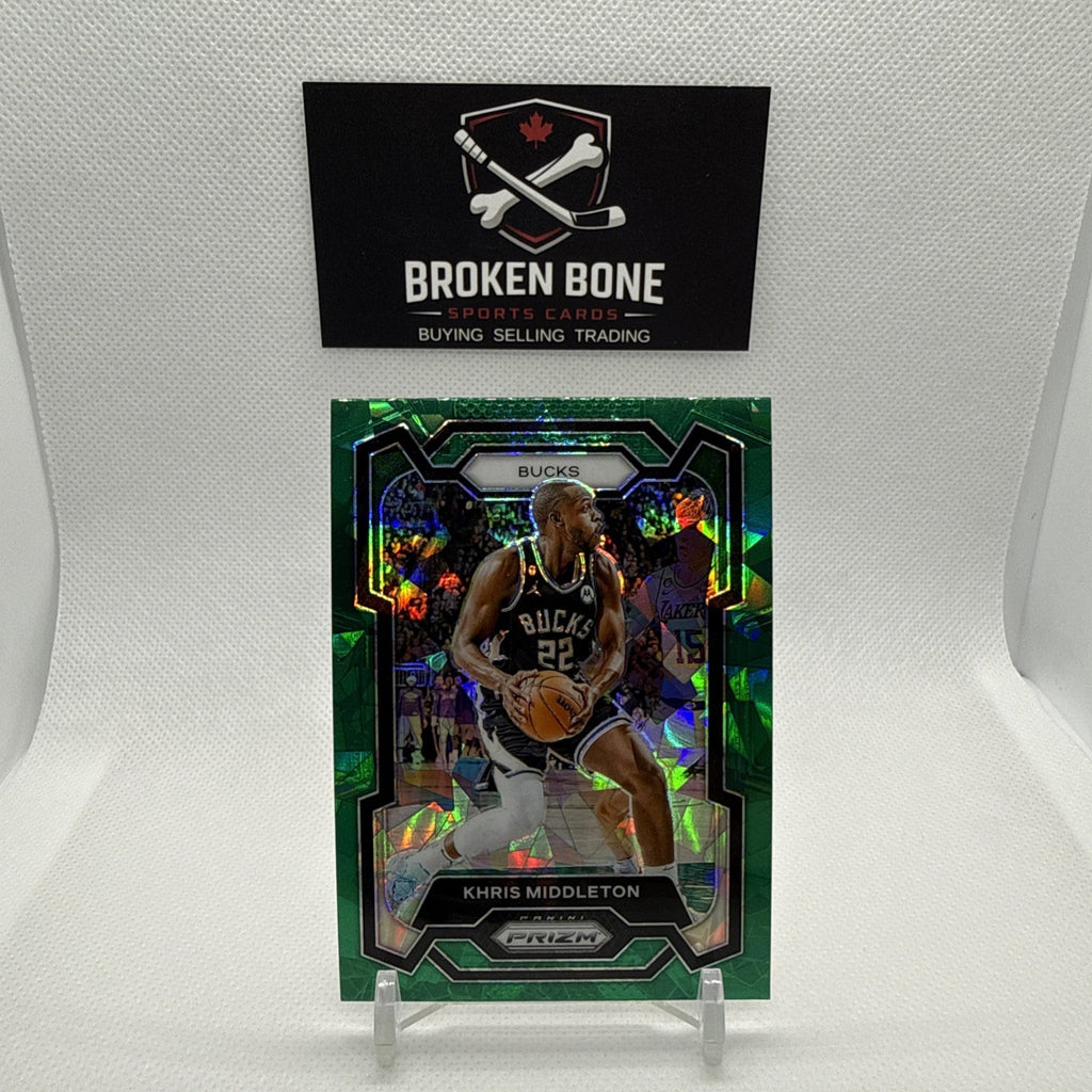Khris Middleton 2023-24 Panini Prizm Green Cracked Ice SSP #60 Bucks