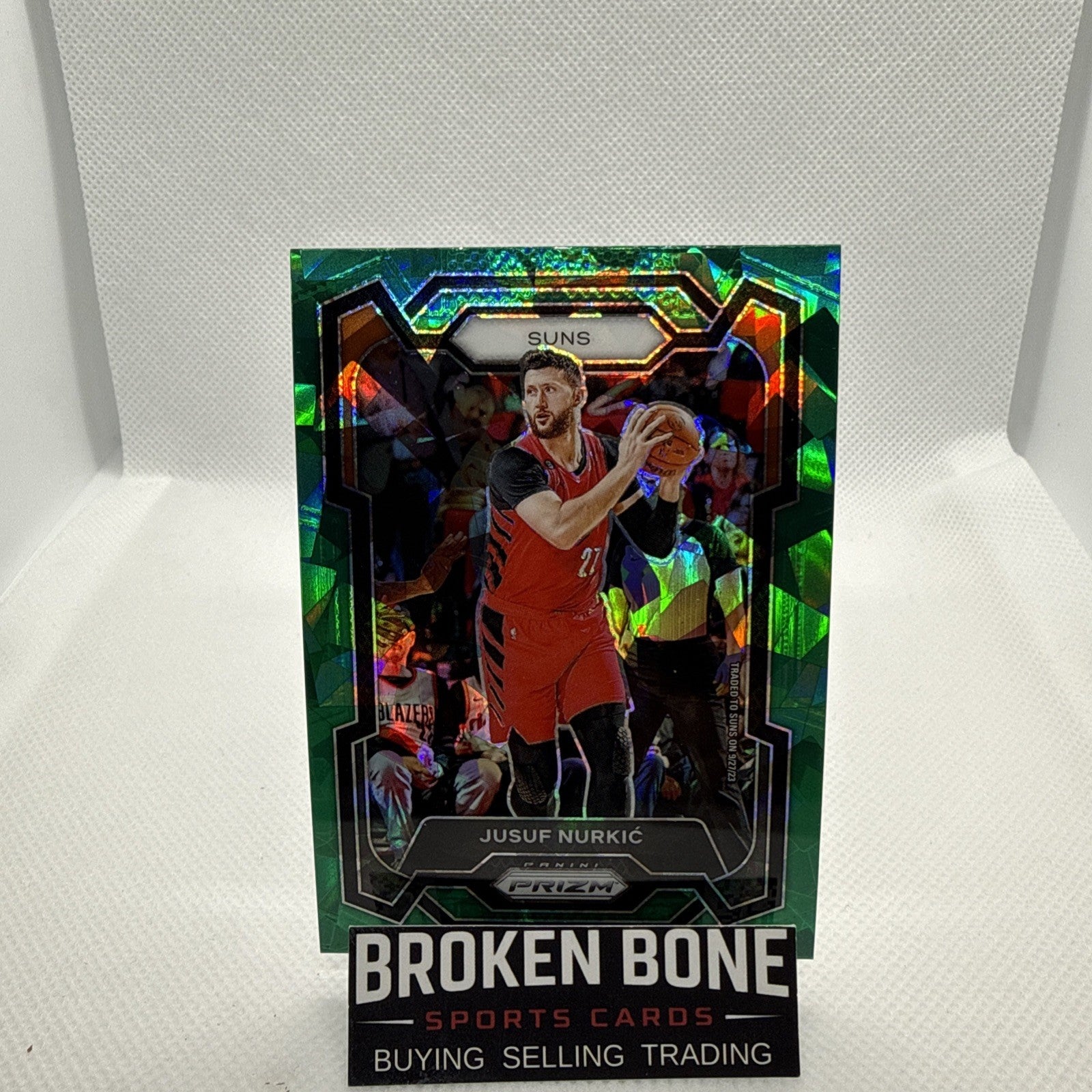 Jusuf Nurkic 2023-24 Panini Prizm Green Cracked Ice SSP #277 Suns