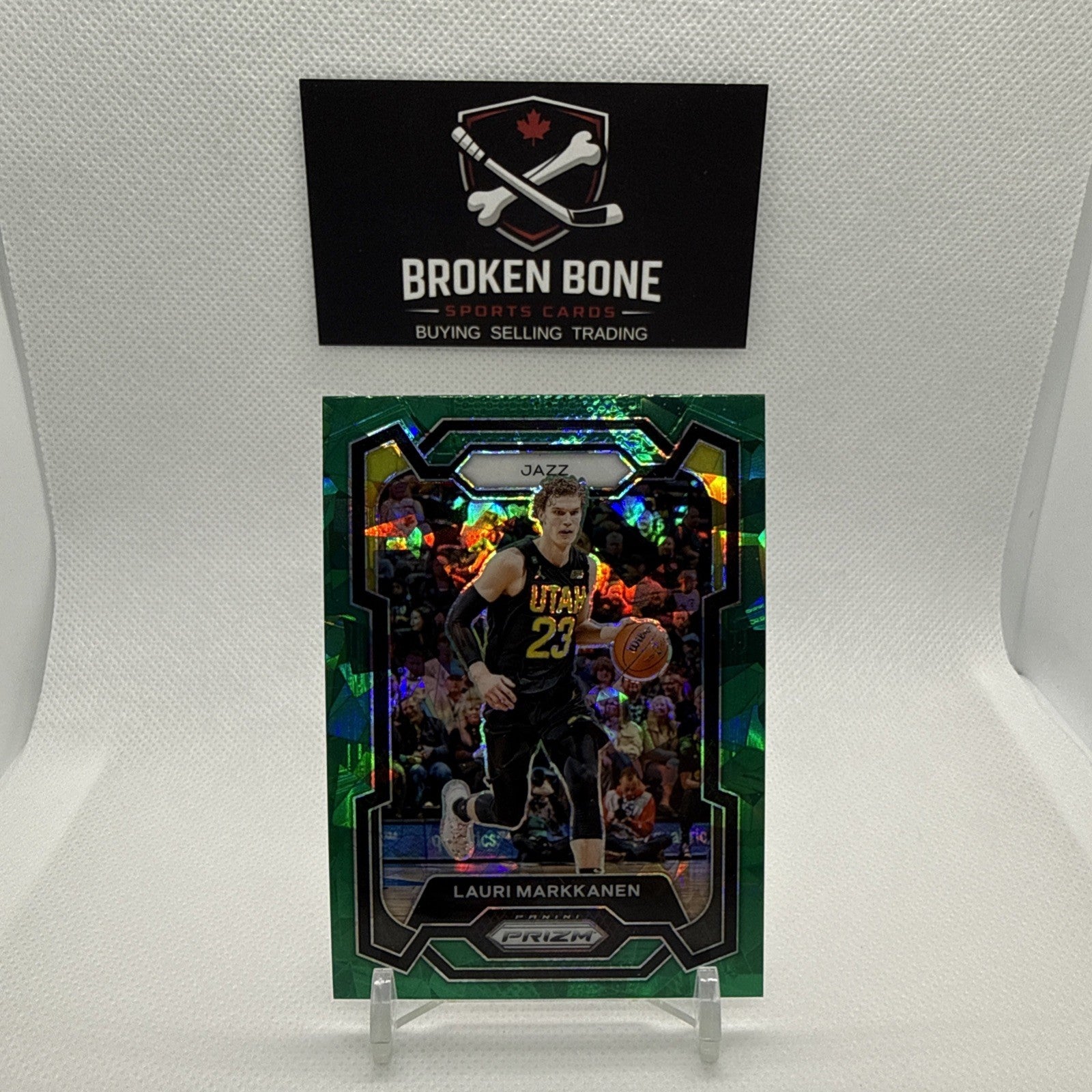 Lauri Markkanen 2023-24 Panini Prizm Green Cracked Ice SSP #93 Jazz