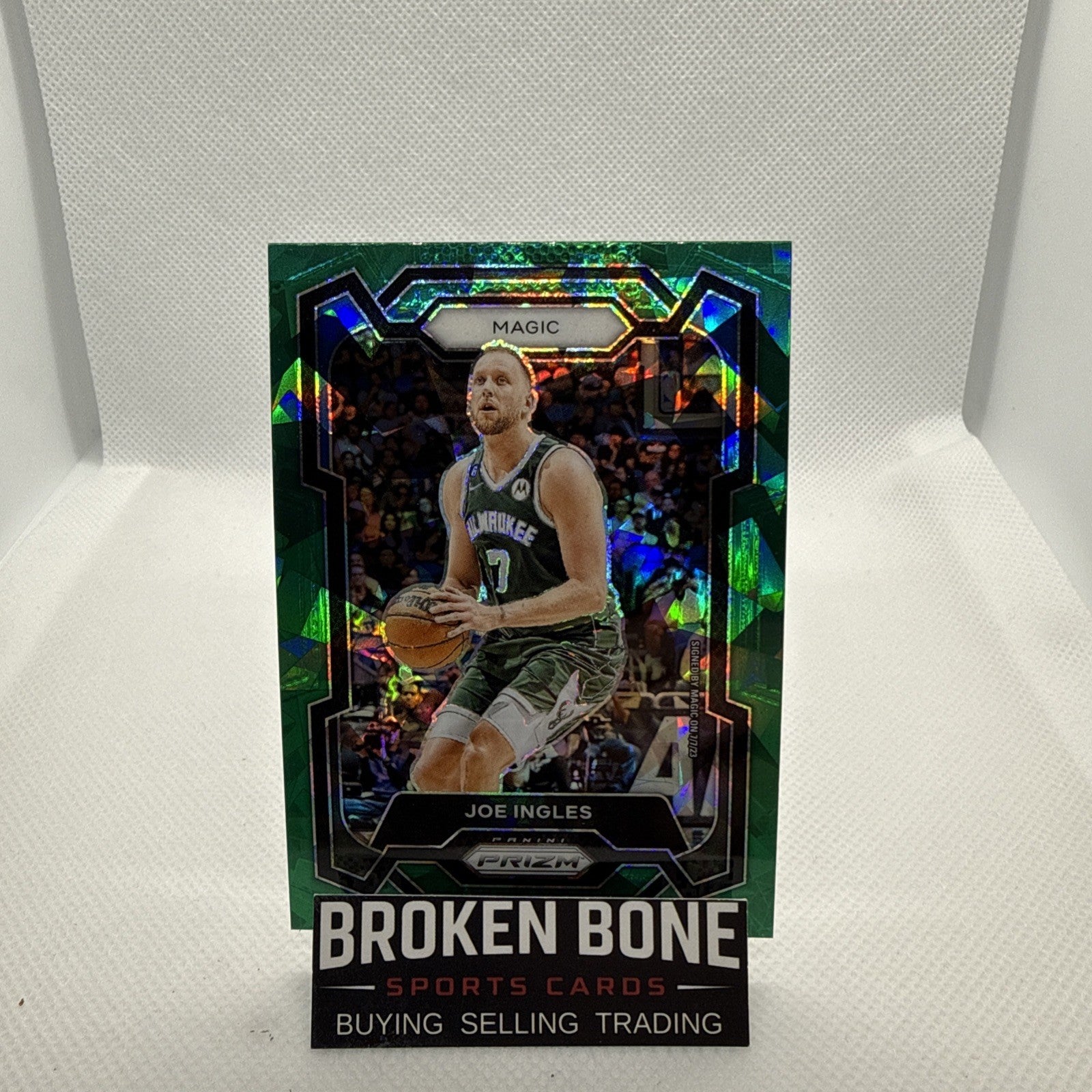 Joe Ingles 2023-24 Panini Prizm Green Cracked Ice SSP #296 Magic