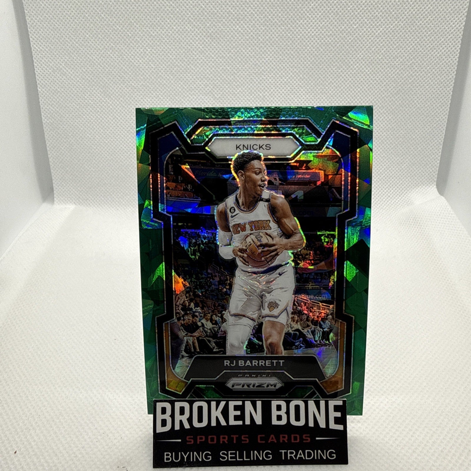 RJ Barrett 2023-24 Panini Prizm Green Cracked Ice SSP #263 Knicks