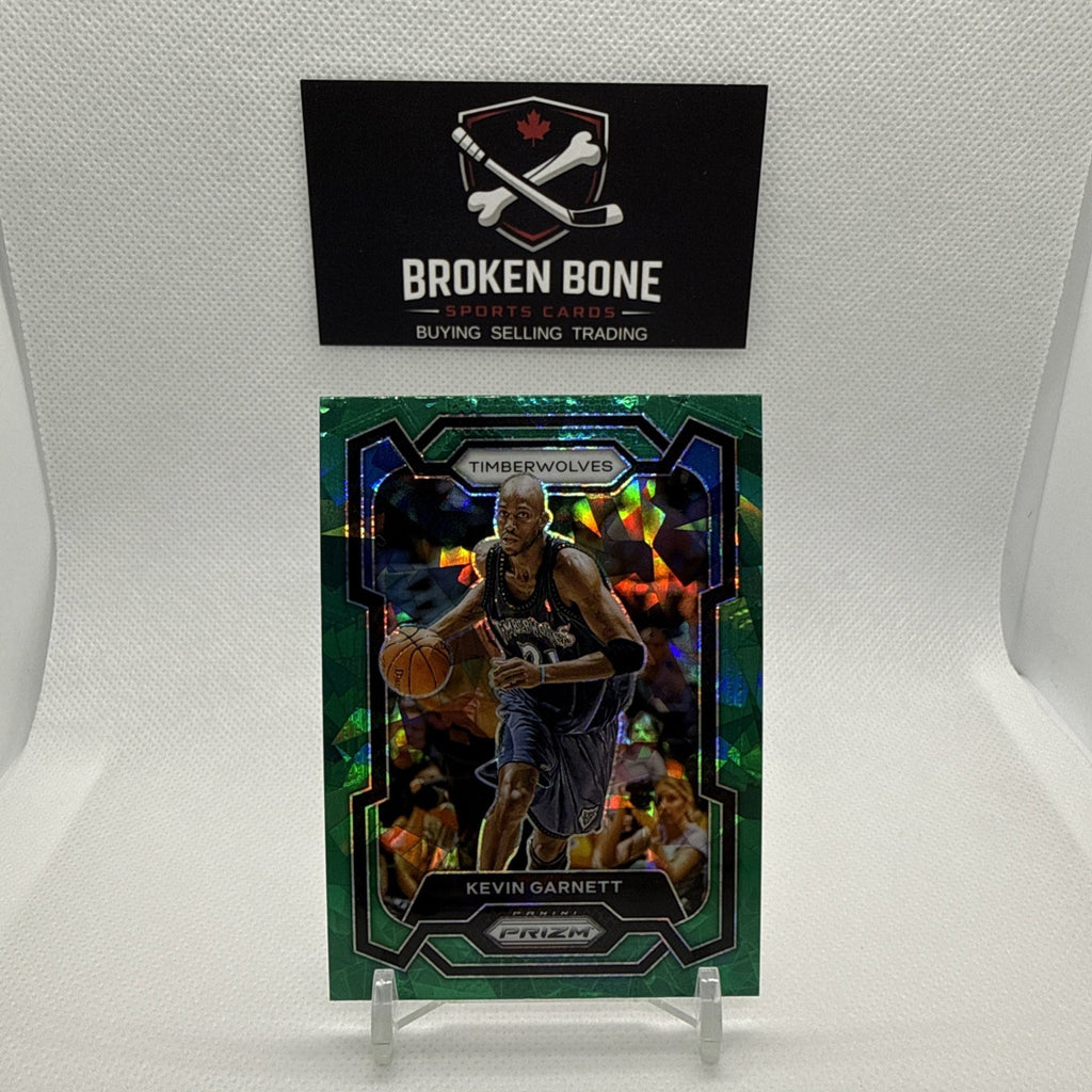 Kevin Garnett 2023-24 Panini Prizm Green Cracked Ice SSP #183 Timberwolves