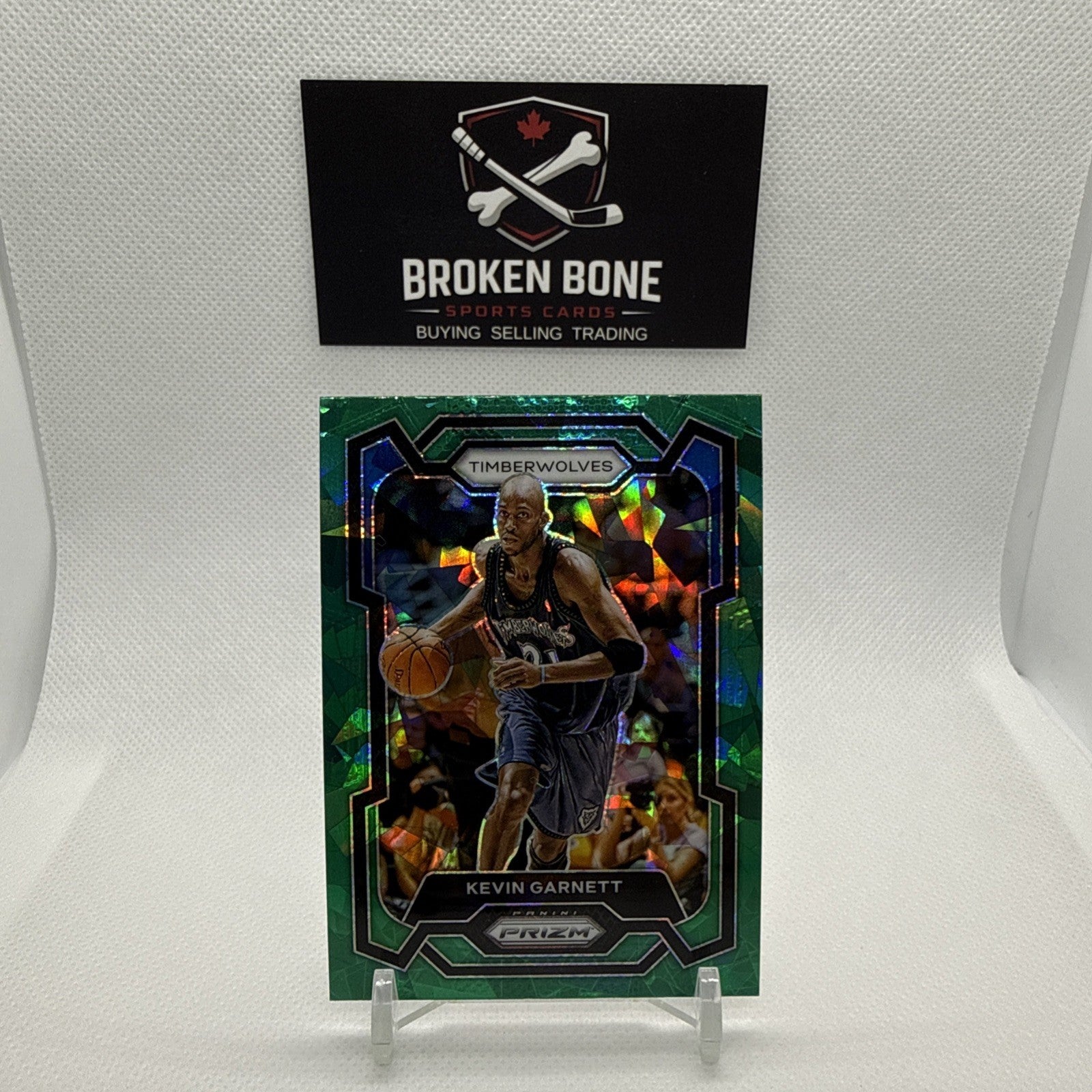 Kevin Garnett 2023-24 Panini Prizm Green Cracked Ice SSP #183 Timberwolves