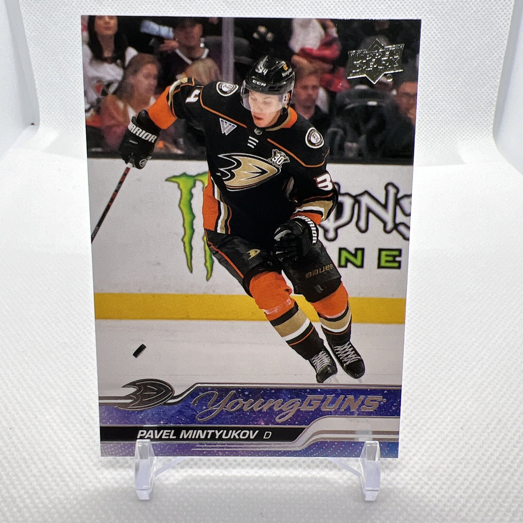 Pavel Mintyukov 2023-24 Upper Deck Young Guns Rookie Anaheim Ducks 1 RC