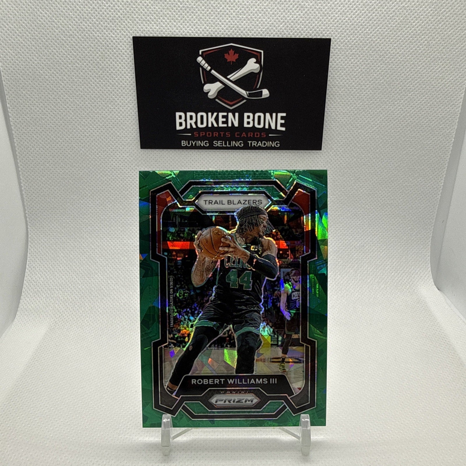 Robert Williams III 2023-24 Panini Prizm Green Cracked Ice SSP #209 Blazers