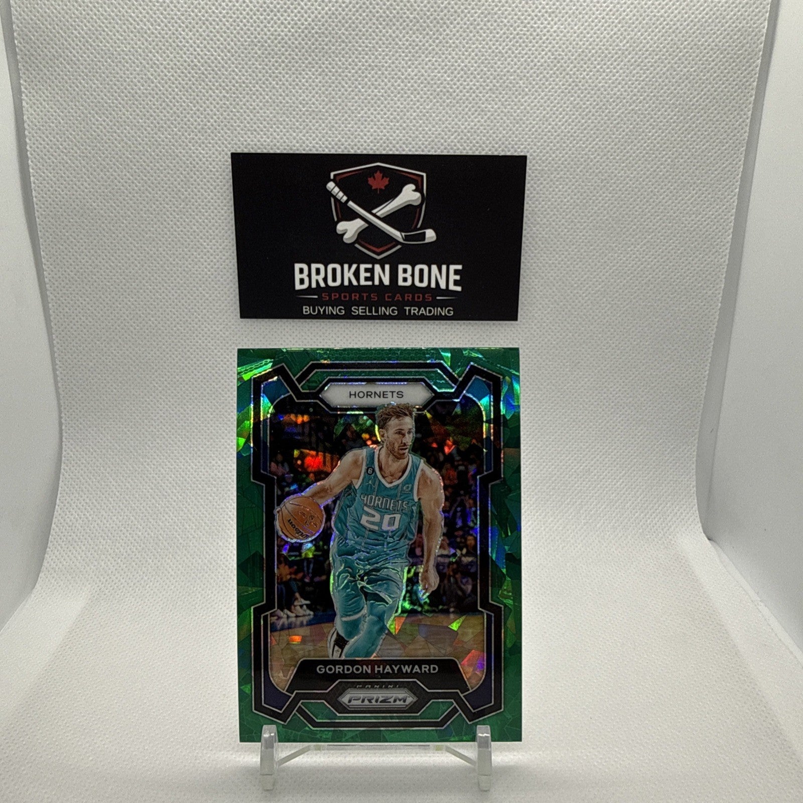 Gordon Hayward 2023-24 Panini Prizm Green Cracked Ice SSP #251 Hornets