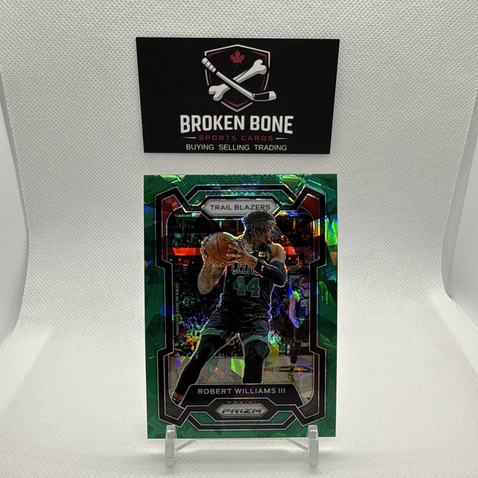 Robert Williams III 2023-24 Panini Prizm Green Cracked Ice SSP #209 Blazers
