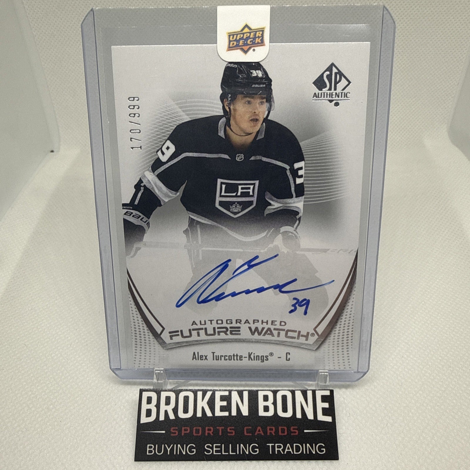 Alex Turcotte 2021-22 SP Authentic Future Watch Auto /999 Los Angeles Kings