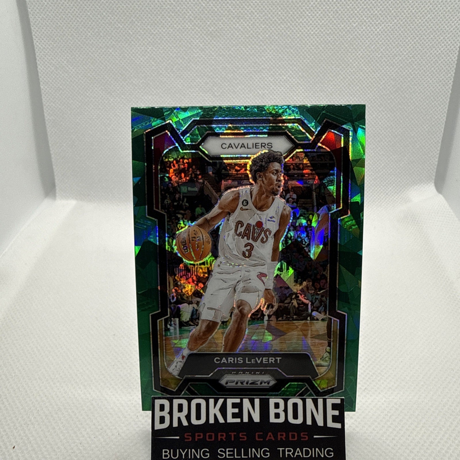Caris LeVert 2023-24 Panini Prizm Green Cracked Ice SSP #253 Cavaliers