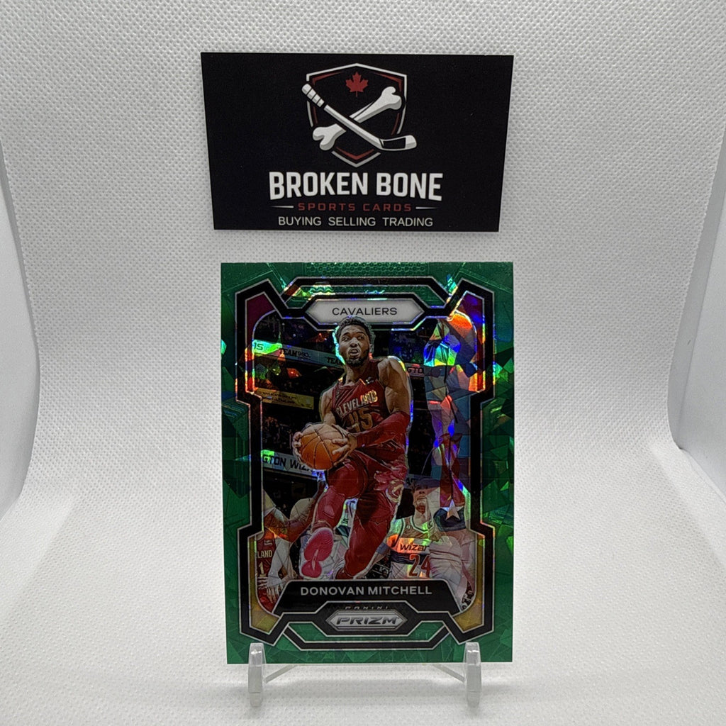 Donovan Mitchell 2023-24 Panini Prizm Green Cracked Ice SSP #43  Cavaliers