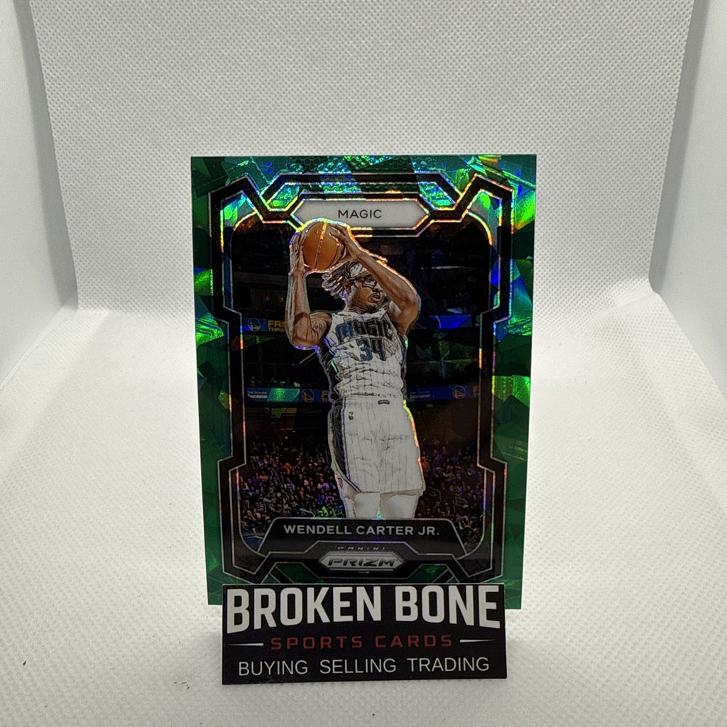Wendell Carter Jr 2023-24 Panini Prizm Green Cracked Ice SSP #279 Magic