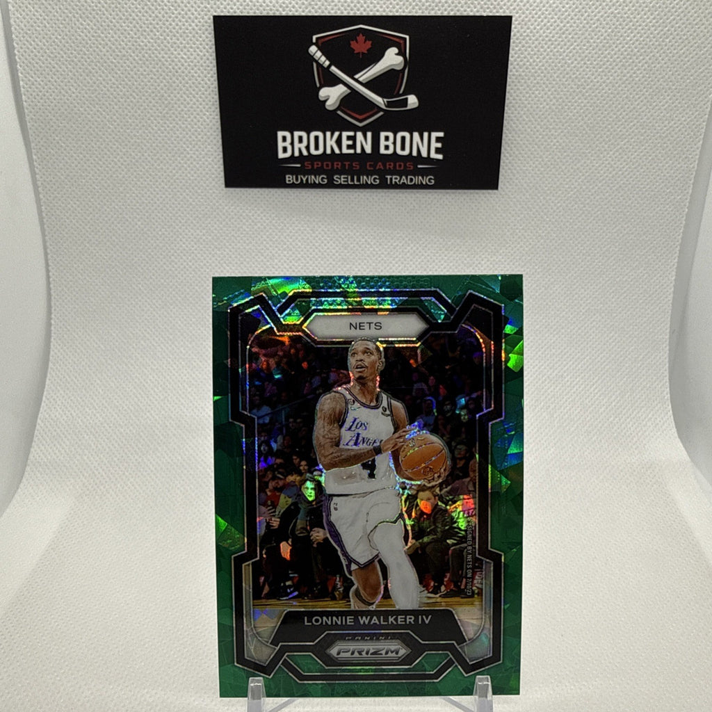 Lonnie Walker IV 2023-24 Panini Prizm Green Cracked Ice SSP #231 Nets