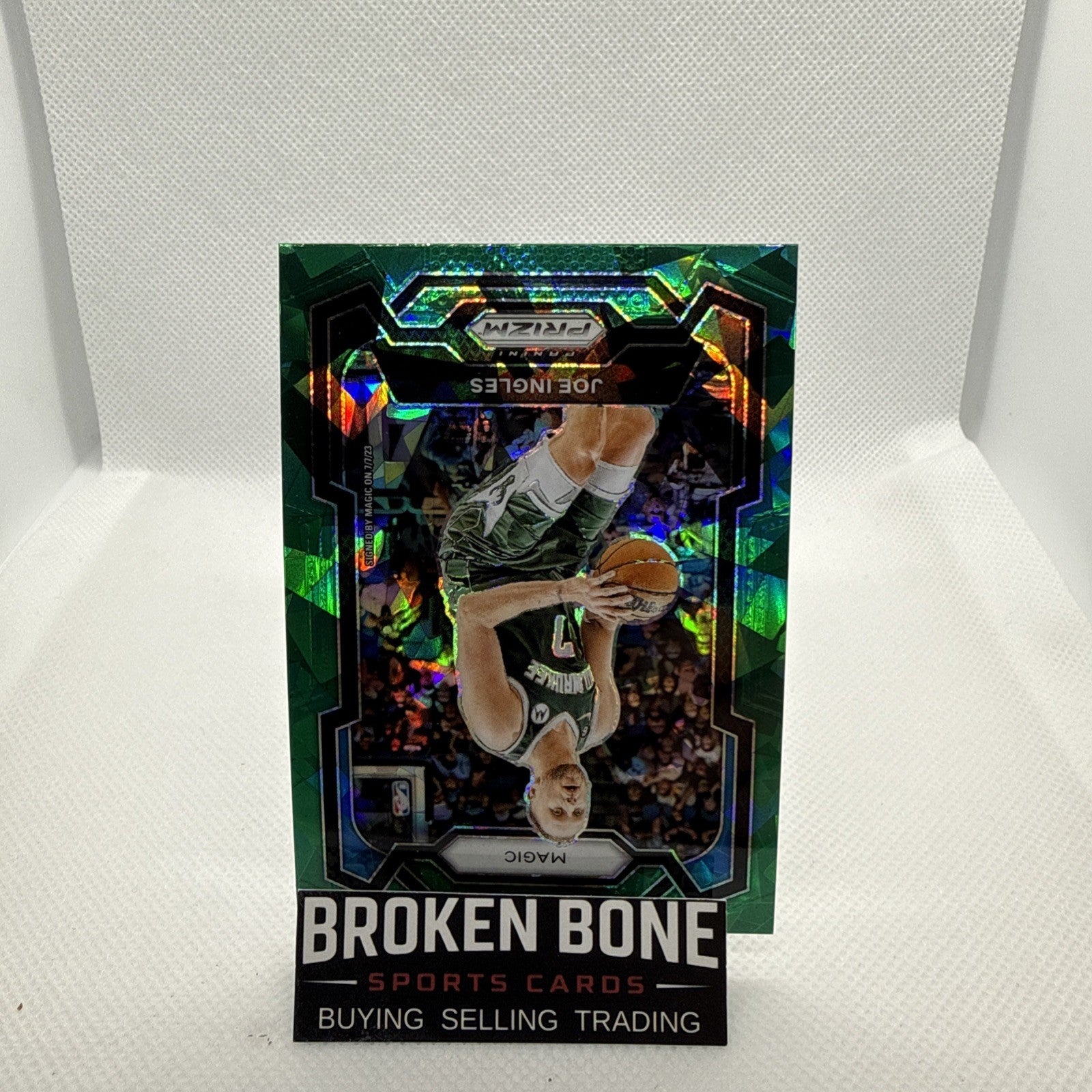 Joe Ingles 2023-24 Panini Prizm Green Cracked Ice SSP #296 Magic